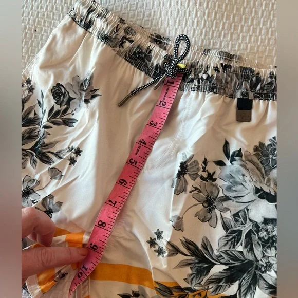 AGUA BENDITA BOYS SWIM SHORTS NICK GYPSY 5630 NWT Size 12 - Picture 8 of 15